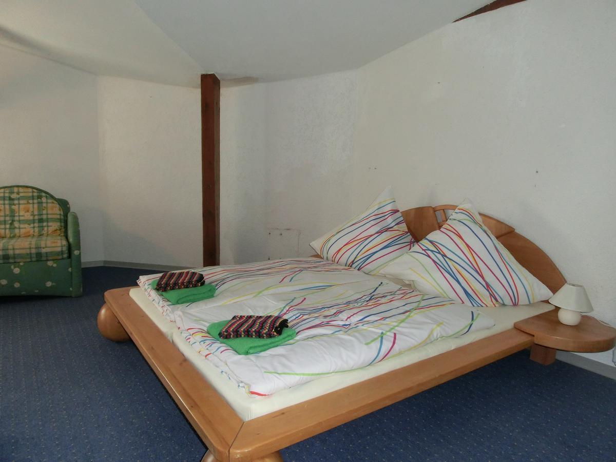 Domane Neu Gaarz Hostel Pokoj fotografie